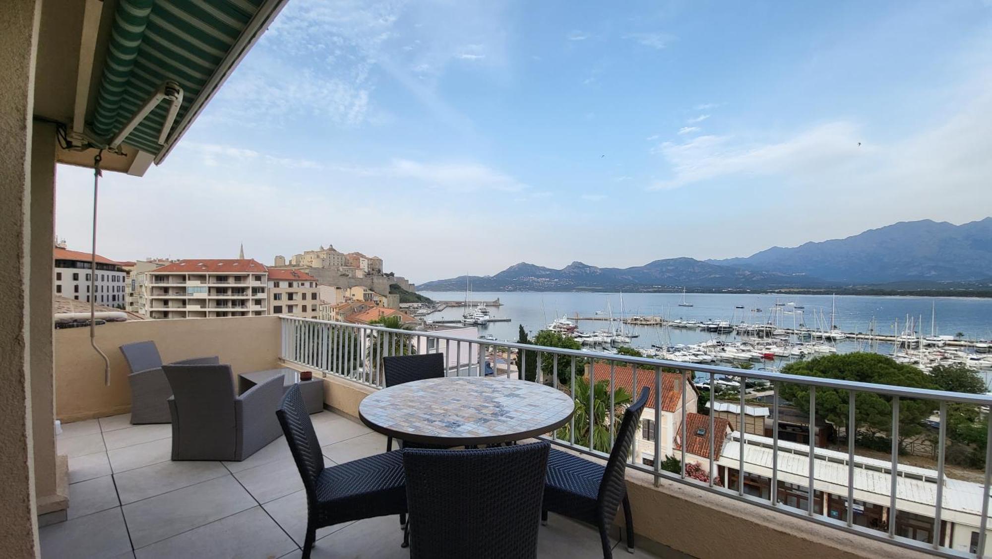 Appartement Sur La Baie, En Centre Ville Calvi  Exterior foto